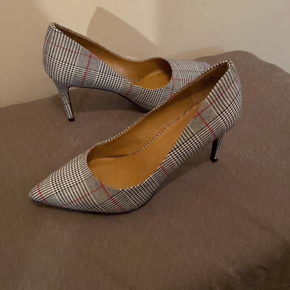 14th & union kitten heel - Picture 3 of 4